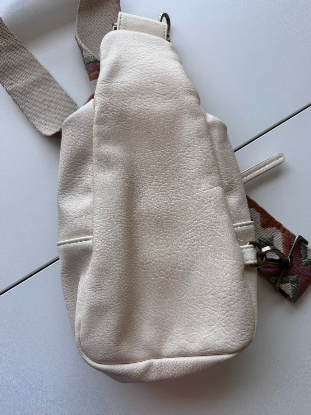 Urban Originals By Anthropologie Crossbody Bag - Picture 5 of 9